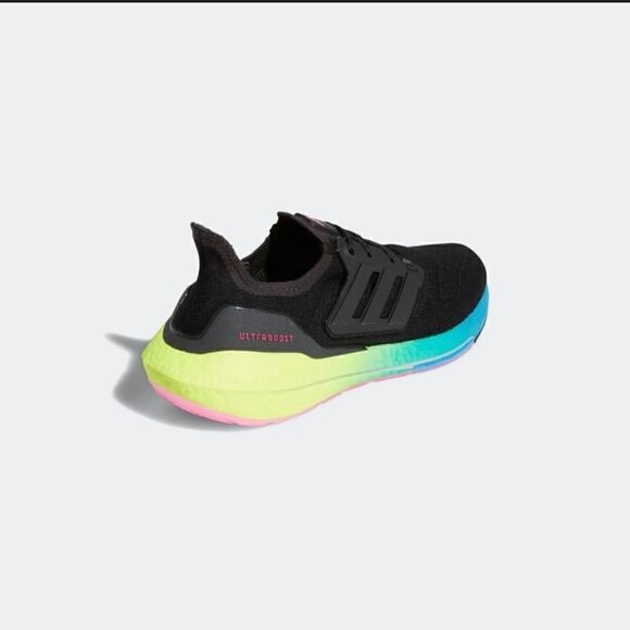 [NEW] Men\'s adidas UltraBoost 22 Running Shoes Black Size 11.5 GV8829